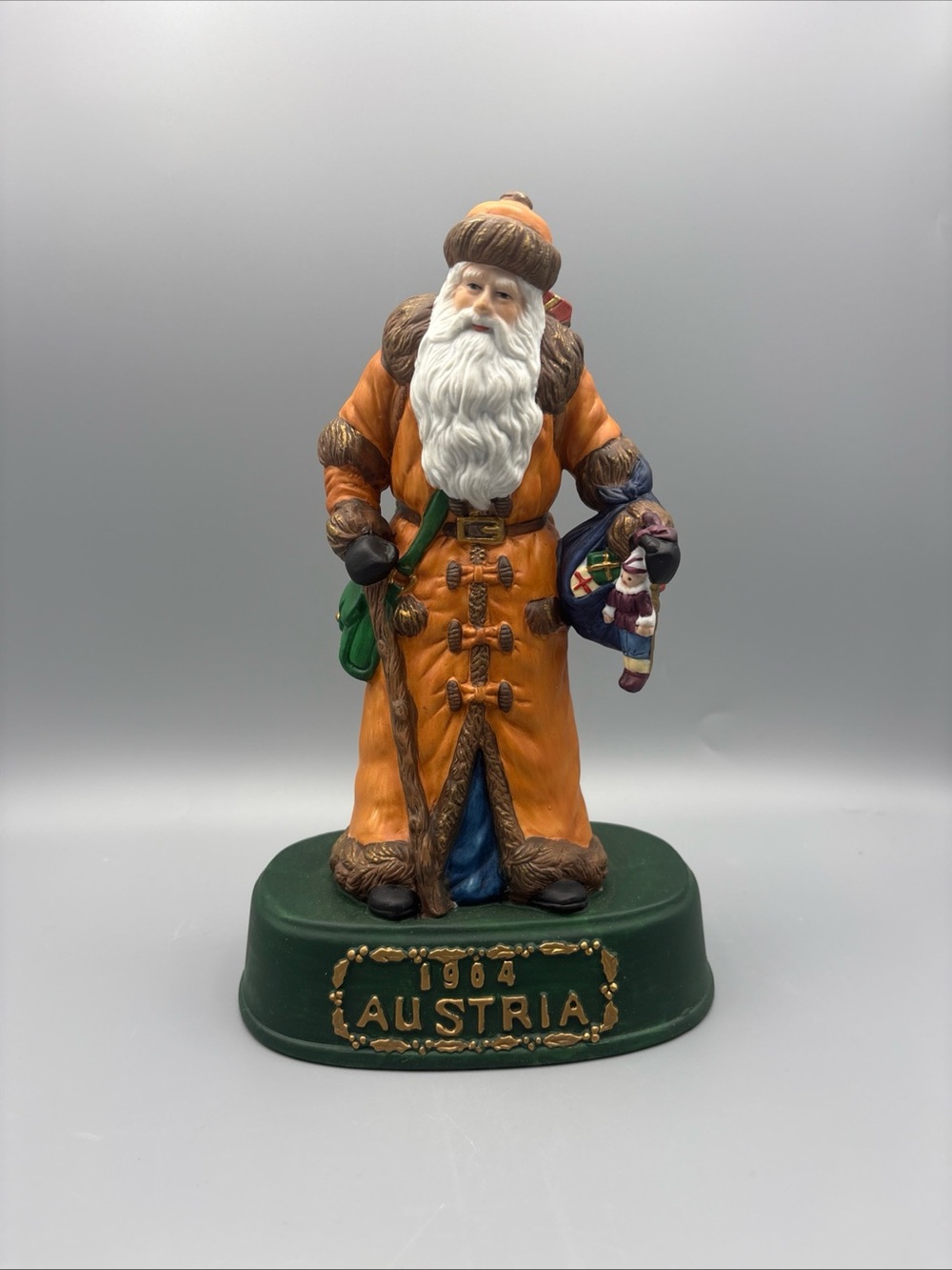 Grandeur Noel Santa Of The World 1904 Austria 9.5" Porcelain Christmas Figurine